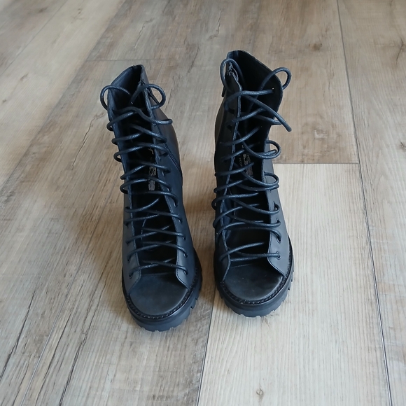 New Jeffrey Campbell Palermo x Free People black leather boots. Size 8.5 - Picture 4 of 9